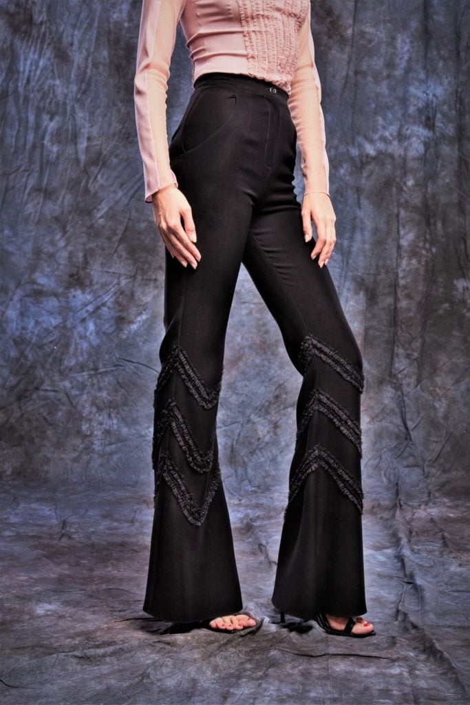 High waist flared trousers with pockets